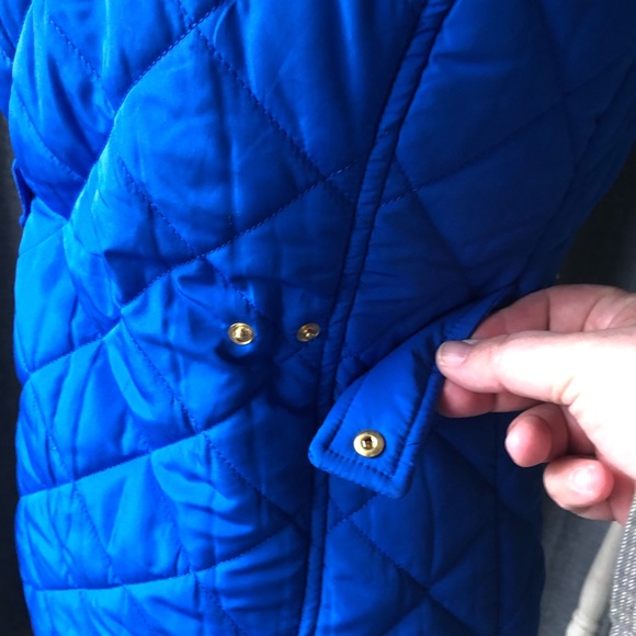 3 for $15- Crown & Ivy Puffer Vest - Picture 4 of 8